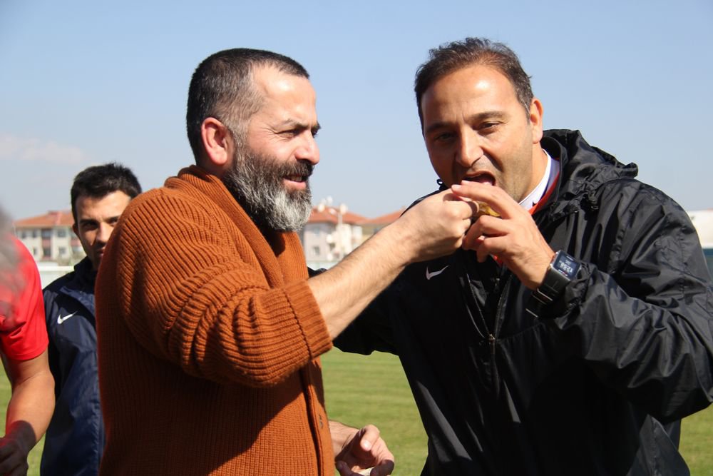 GAZETECİLERDEN TAM DESTEK