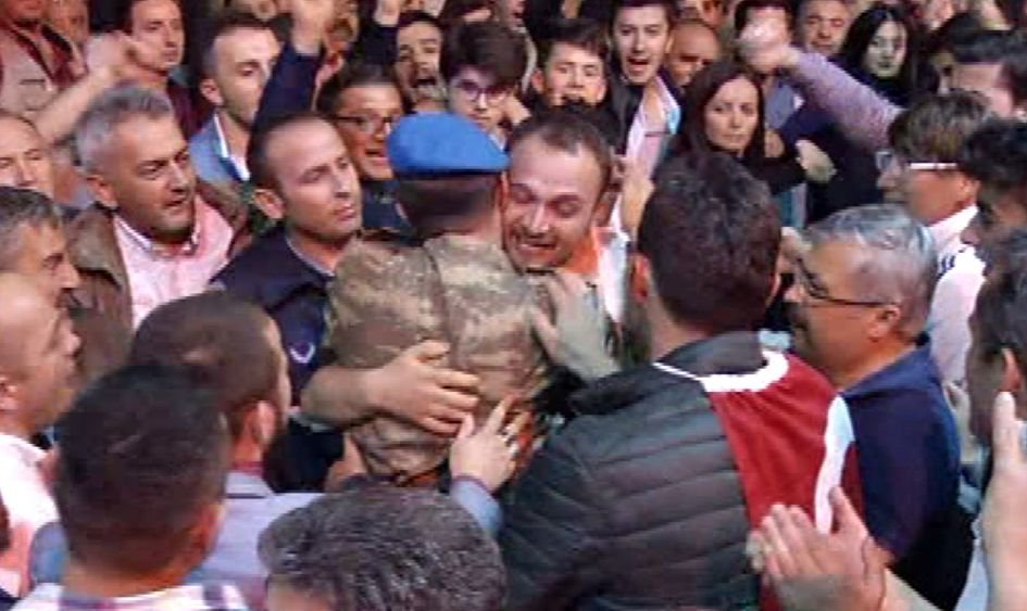 GECEYE DAMGA VURAN O AN...