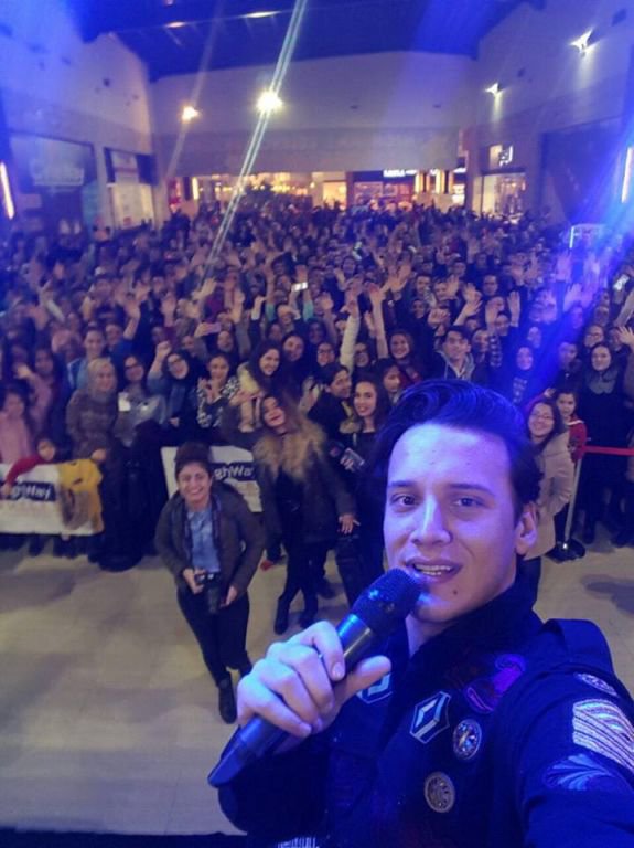 HİGHWAY'DE EDİS İZDİHAMI