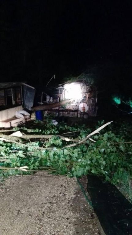 HORTUM KÖYÜ HARABEYE ÇEVİRDİ