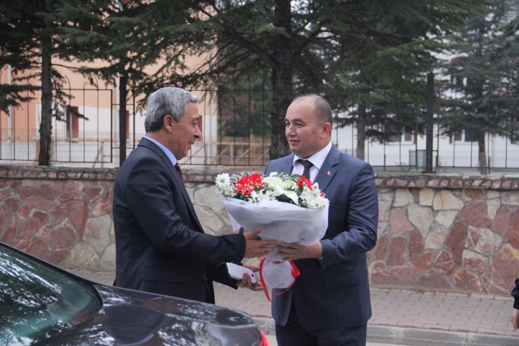 İBRAHİM ÖZEL GÖREVE BAŞLADI