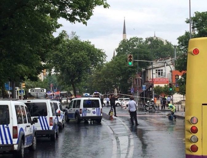 İSTANBUL'DA TERÖR SALDIRISI