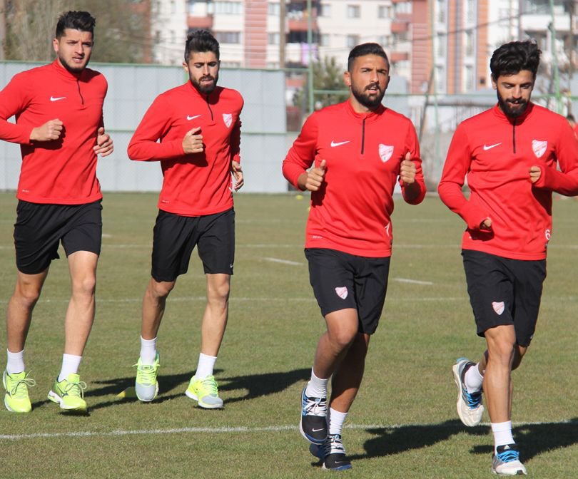 KARAÇAYIR'DA MORALLER YERİNDE