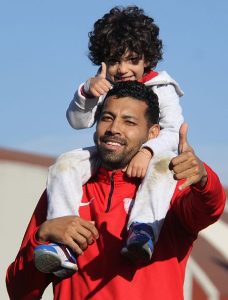 KARAÇAYIR'DA MORALLER YERİNDE