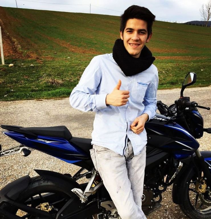 KAVŞAKTA YÜREKLERİ DAĞLAYAN KAZA