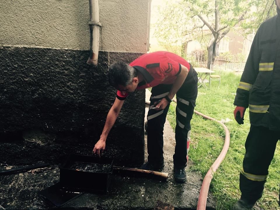 MANGAL EVİ YAKACAKTI....