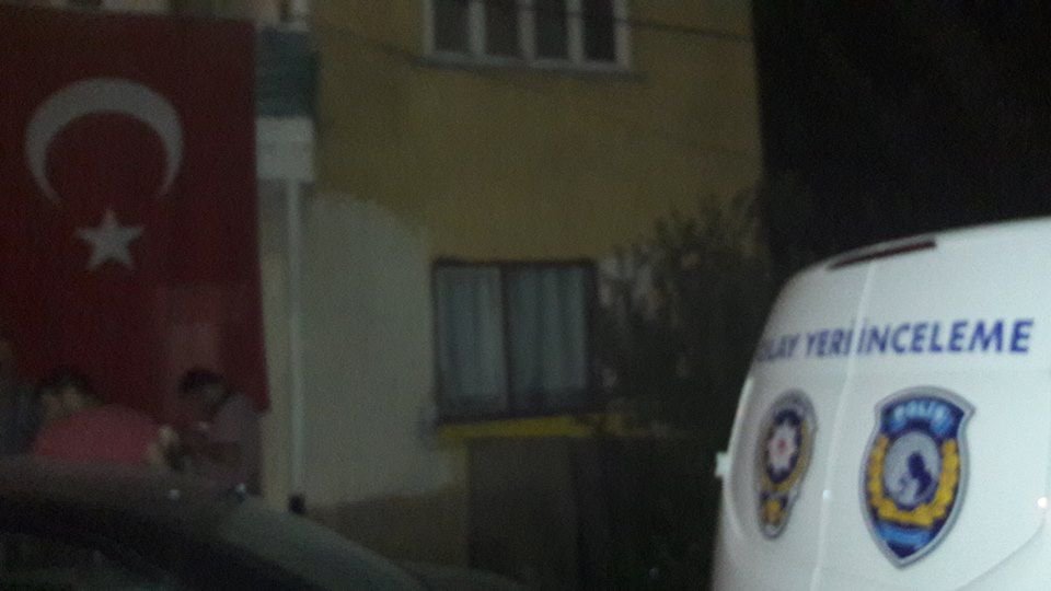 MUHTARIN EVİNİN BAHÇESİNE DEFİNE BASKINI