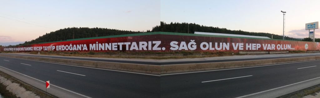 MUHTEŞEM DEV PANKART...