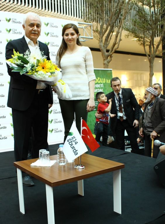 14 BURDA AVM'DE NİHAT HATİPOĞLU İZDİHAMI...