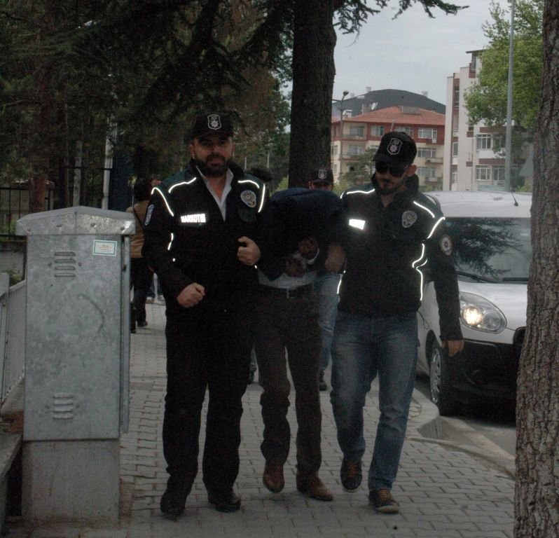 POLİSTEN UYUŞTURUCU OPERASYONU