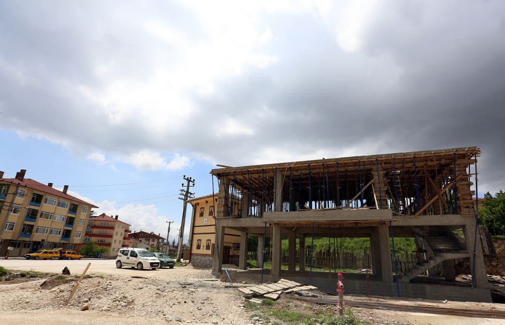 PROJE İKİ MAHALLEDE HIZLA İLERLİYOR