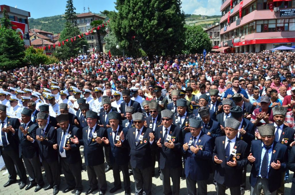 ŞEHİDİMİZ SON YOLCULUĞUNA UĞURLANDI