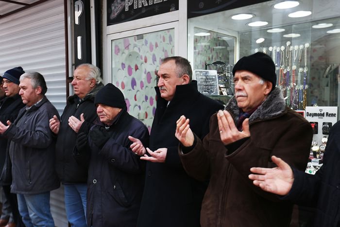 SOKAK KAHVALTISINA BAŞKAN DA KATILDI!