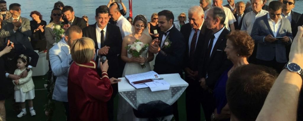 TEKNEDE GÖRKEMLİ DÜĞÜN...