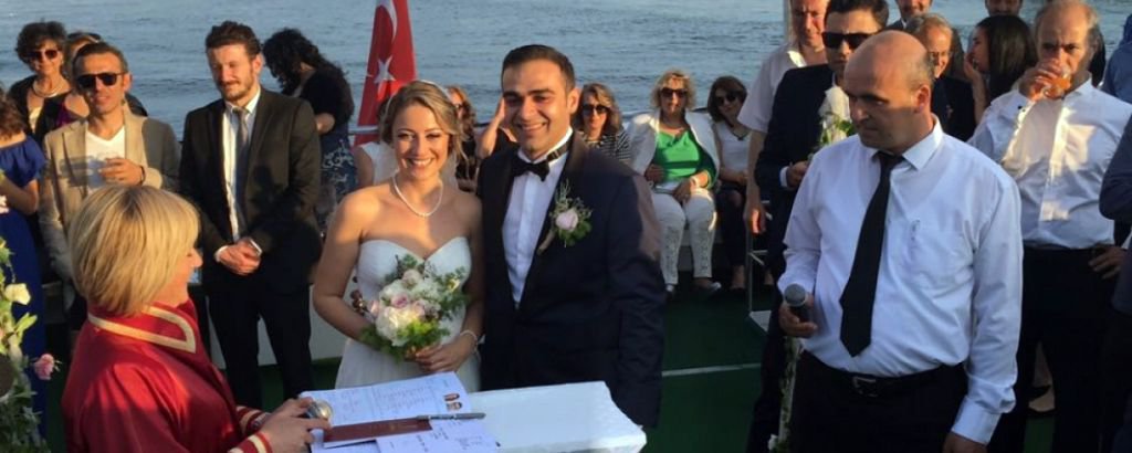 TEKNEDE GÖRKEMLİ DÜĞÜN...