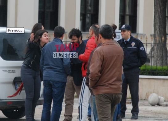 VİDEO HABER... LİSELİ KIZLAR TEKME TOKAT KAVGA ETTİ