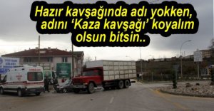 OTOMOBİL KAMYONA ÇARPTI, SÜRÜCÜ YARALANDI
