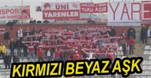 TARAFTAR TAKIMI YALNIZ BIRAKMADI