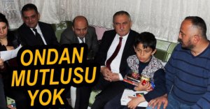 BAŞKAN'DAN ENGELLİ ÇOCUĞU DUYGULANDIRAN HEDİYE