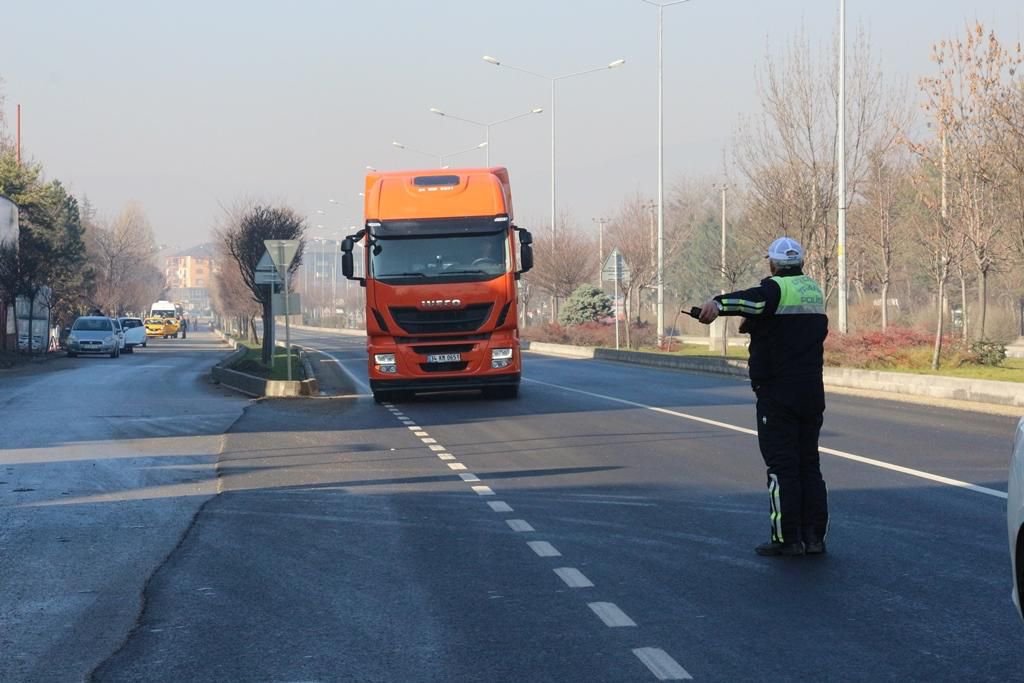 1 SAATTE 16 IŞIK İHLALİ