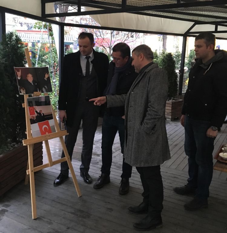 100 FOTOĞRAFLA BAŞBUĞ TÜRKEŞ