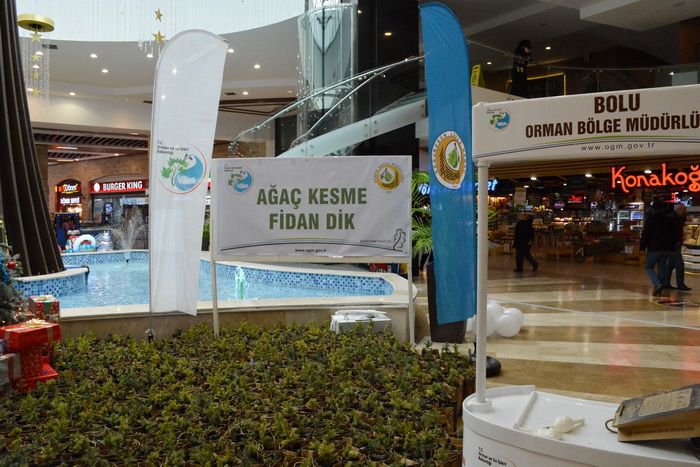 11 BİN FİDAN DAĞITILDI