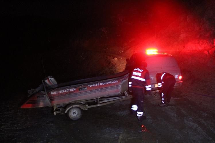 2 KİŞİ BARAJ GÖLÜNDE KAYBOLDU