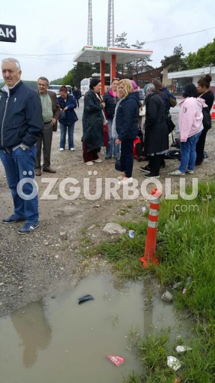 ARAÇ TAKLA ATTI, 2 KİŞİ YARALANDI