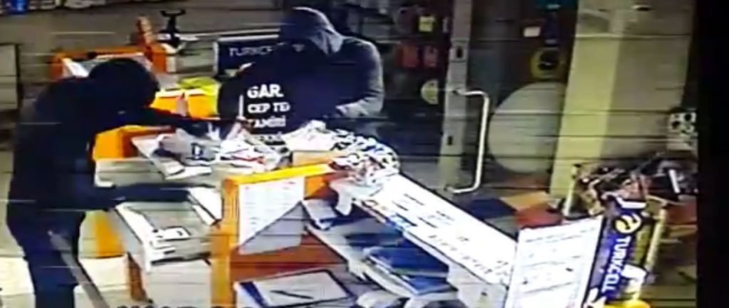 AYNI KAZAĞI 5 GÜN GİYİNCE YAKALANDI