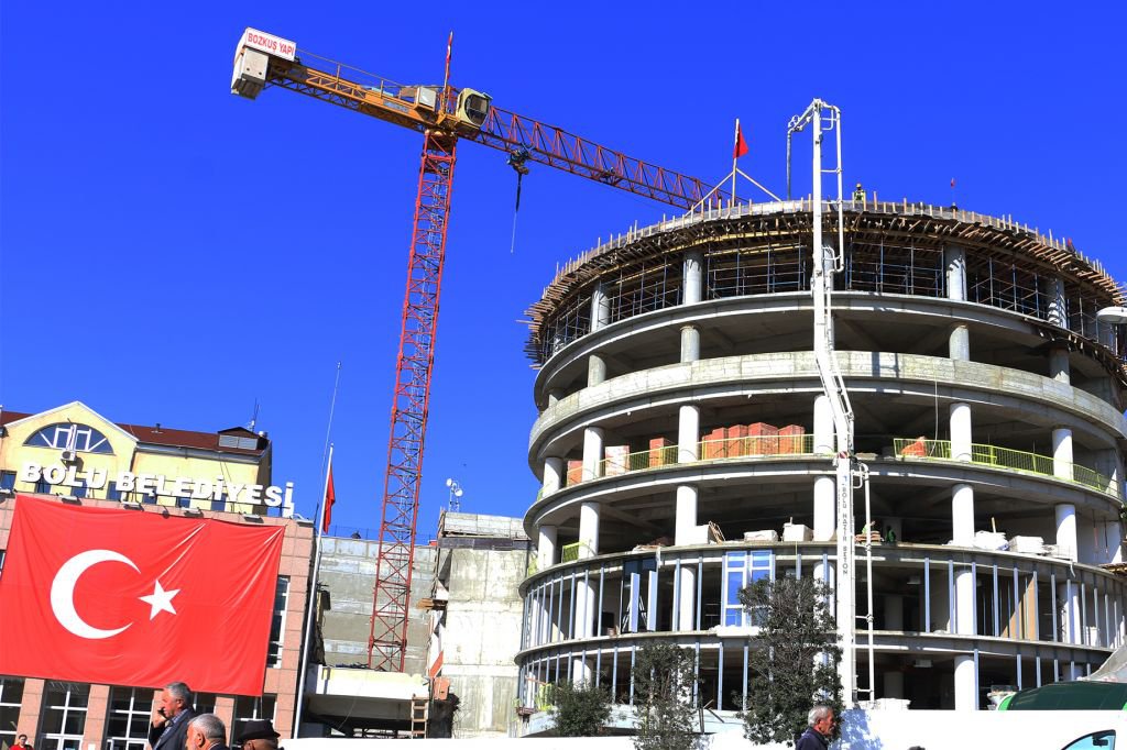 BİRLİK BERABERLİK İÇİNDE BUTONA BASTILAR