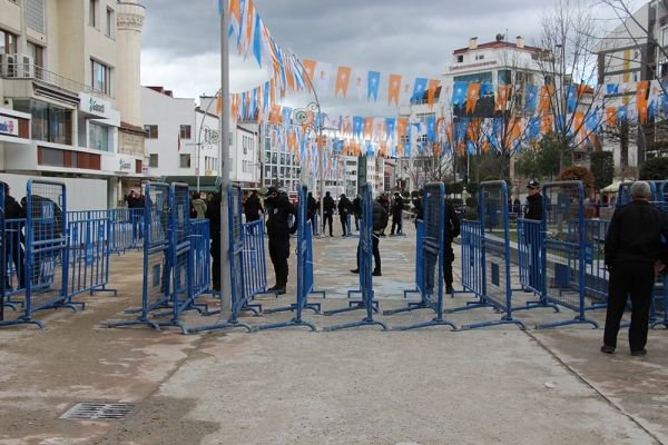 BOLU BAŞBAKANI BEKLİYOR...
