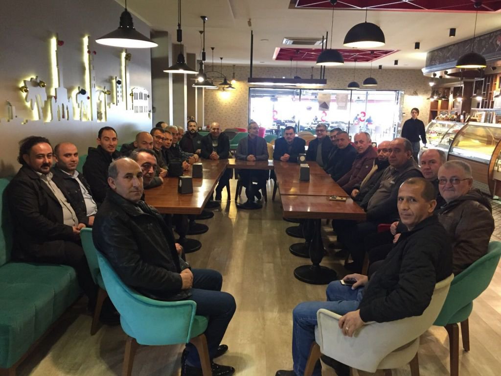 ÇAVUŞOĞLU GÖZÜNÜ BAŞKANLIĞA DİKTİ