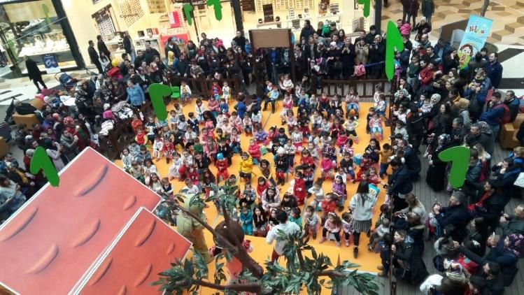 ÇOCUKLAR NİLOYA İLE EĞLENDİ