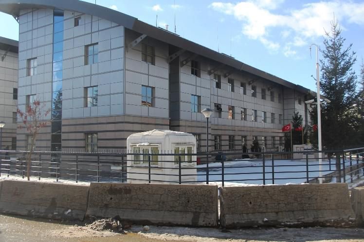 EMNİYET ÇEVRESİNDE ÜST DÜZEY ÖNLEM