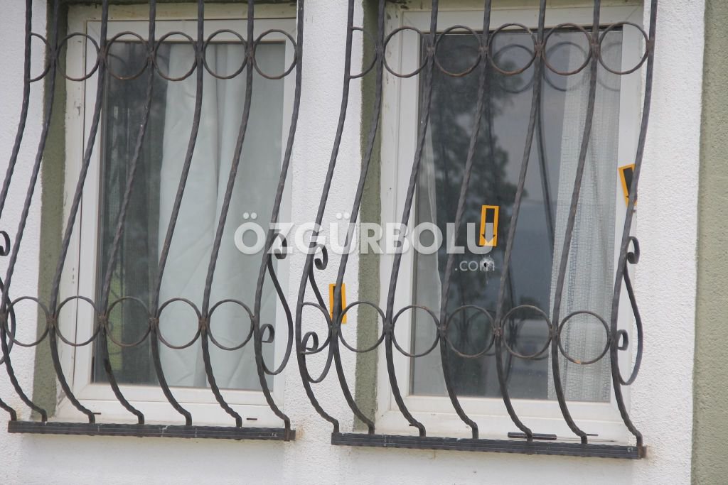 EVİ KURŞUN YAĞMURUNA TUTTULAR