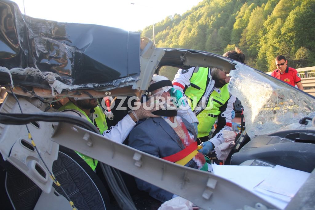 FECİ KAZADA SÜRÜCÜNÜN YAŞAM MÜCADELESİ