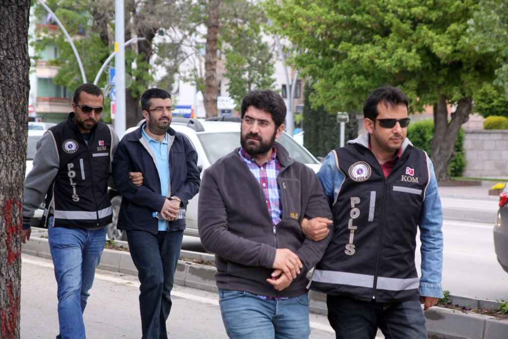 FETÖ OPERASYONUNDA 2 KİŞİ TUTUKLANDI
