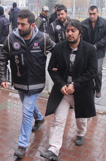 FETÖ ŞÜPHELİSİ 17 KİŞİ ADLİYEYE SEVK EDİLDİ