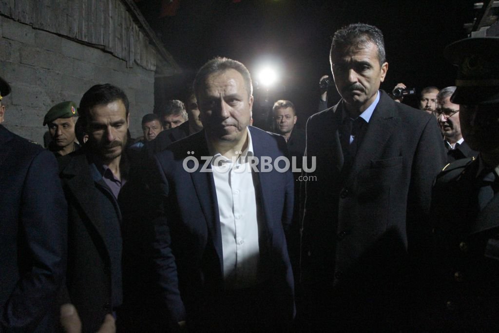 FİDAN CENAZE EVİNE GELDİ...