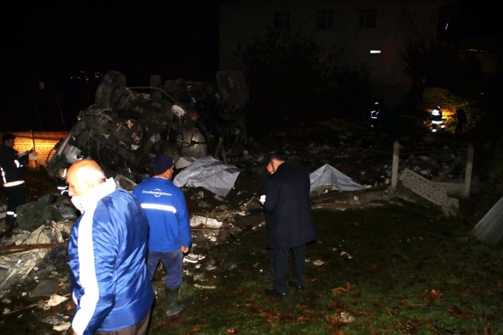 FRENİ PATLAYAN TANKER DEHŞET SAÇTI