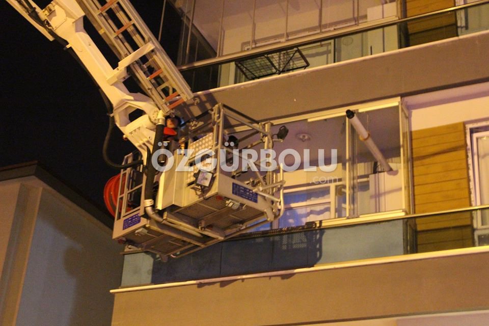 GECE YARISI MAHALLEYİ AYAĞA KALDIRDI