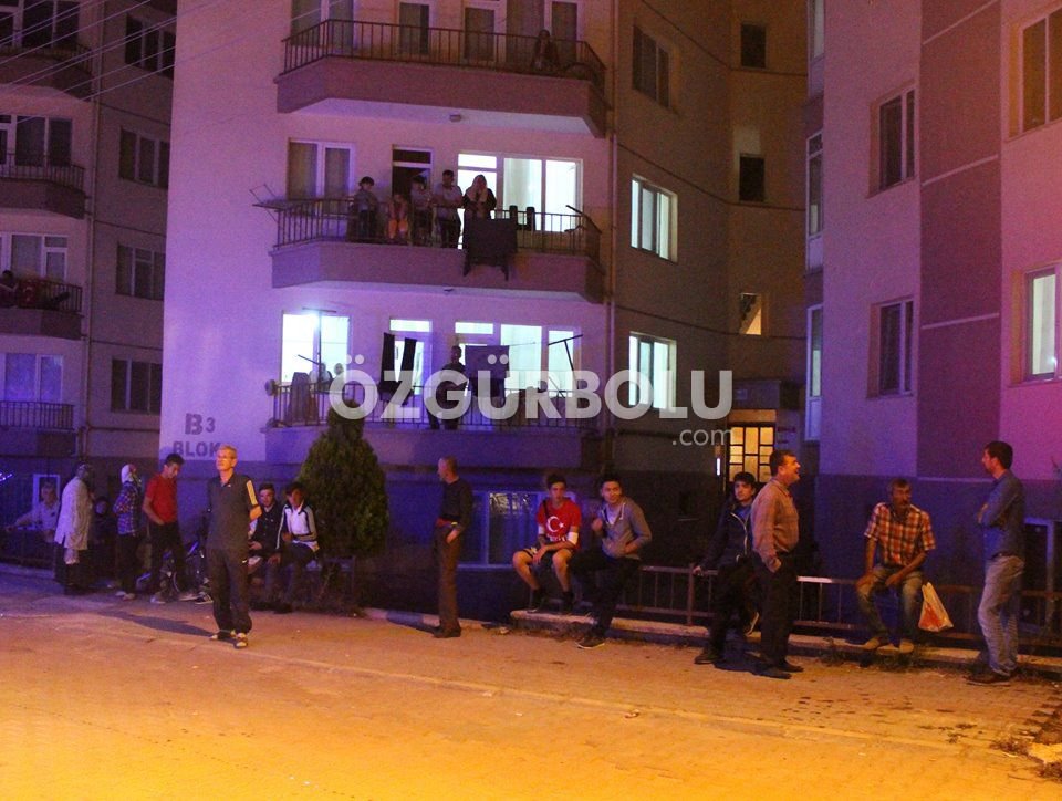 GECE YARISI MAHALLEYİ AYAĞA KALDIRDI