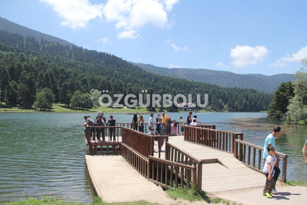 GÖLCÜK GÖRENLERİ BÜYÜLÜYOR