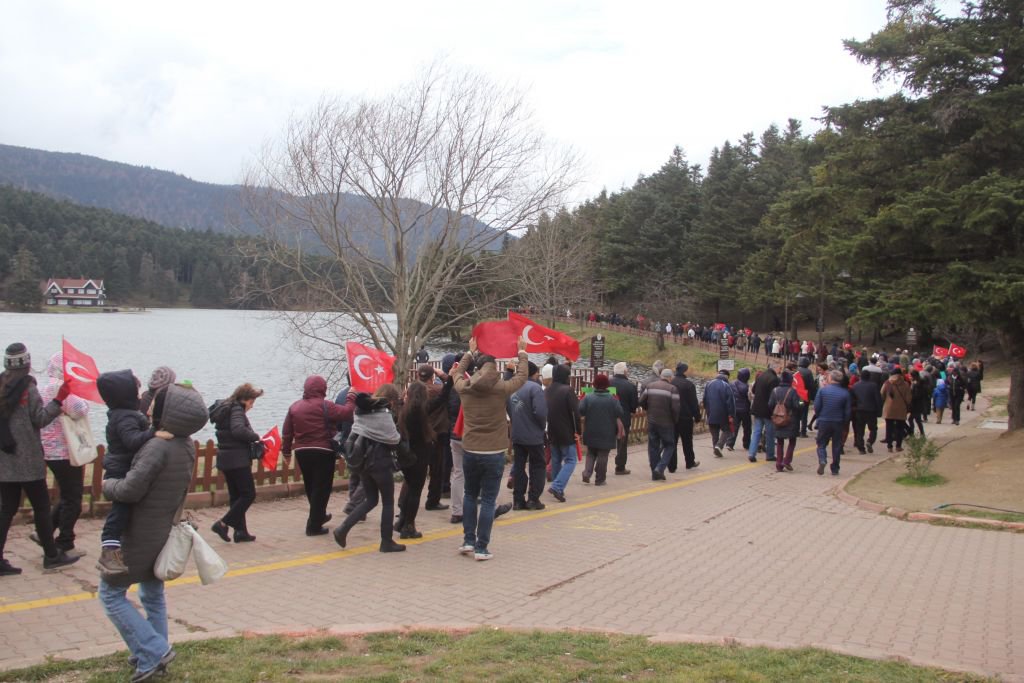 GÖLCÜK İÇİN EYLEM YAPTILAR