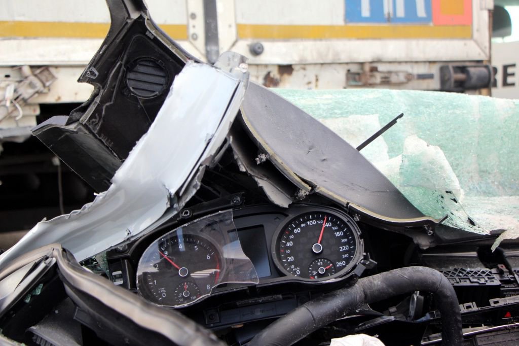 İBRE 135 KİLOMETREDE TAKILI KALDI