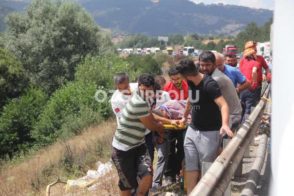 KAMYON TIR ARKADAN ÇARPTI, SÜRÜCÜ HAYATINI KAYBETTİ