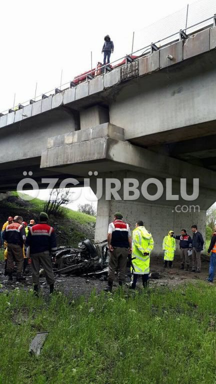 KÖPRÜDEN DÜŞEN OTOMOBİLDE CAN VERDİ