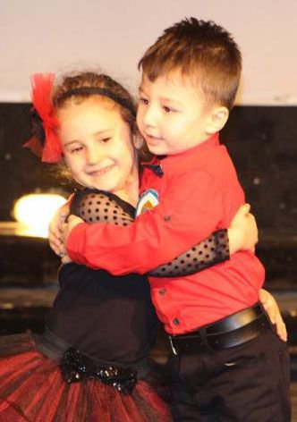 NAFİZE BAYSAL'DAN MUHTEŞEM ÇOCUK ŞENLİĞİ