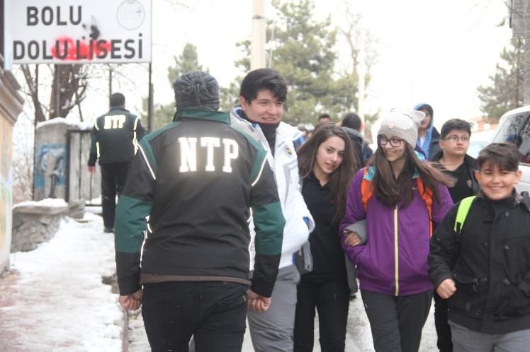 OKUL ÖNLERİNDEKİ ÖNLEMLER ARTTIRILDI