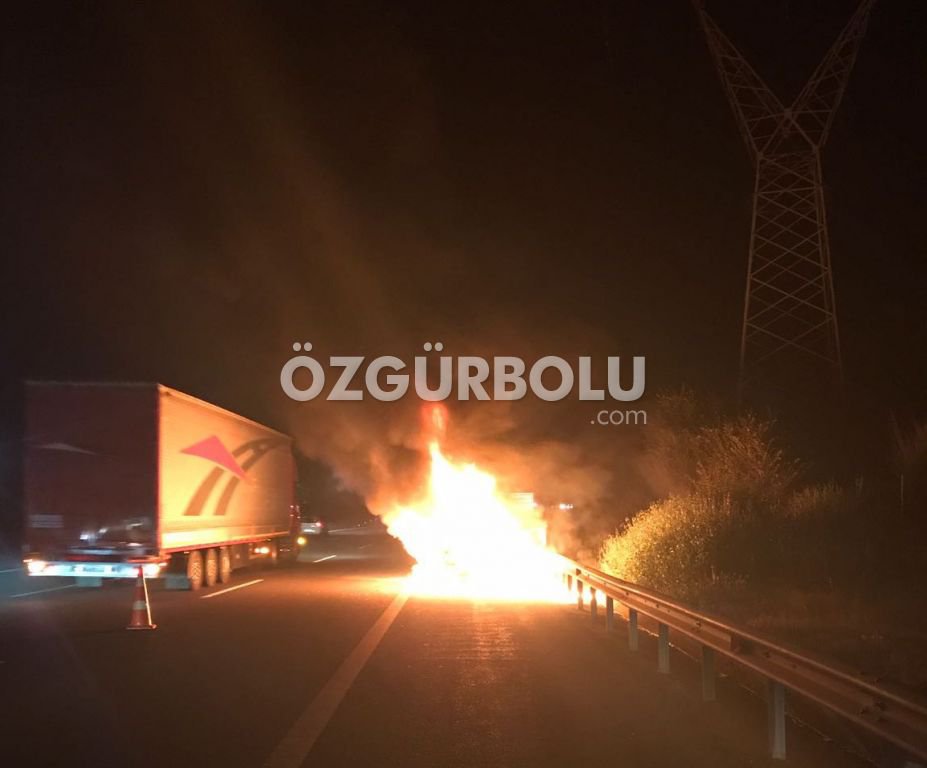 OTOMOBİL ALEV ALEV YANDI